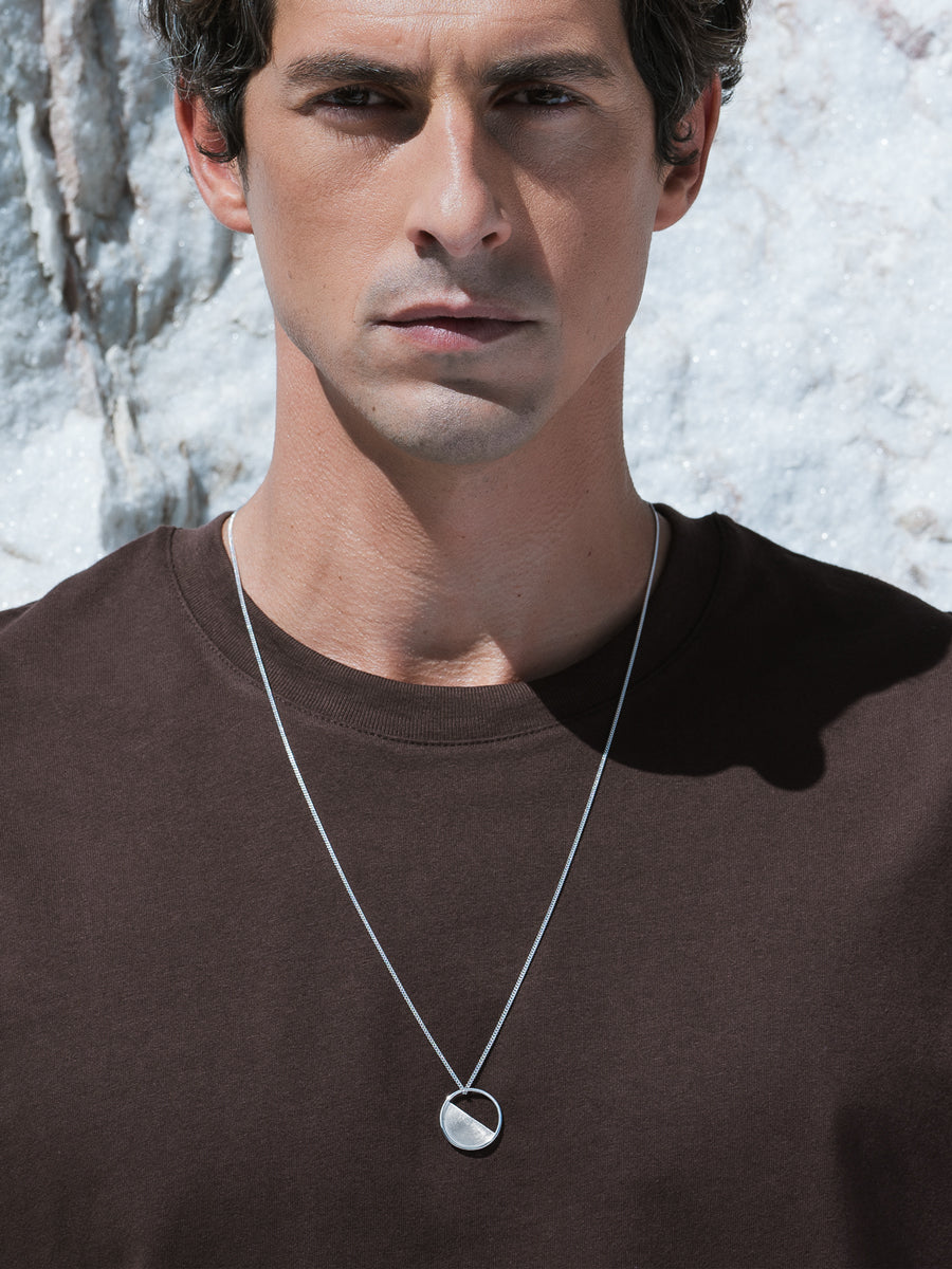 Circle Necklace M in Gold Vermeil
