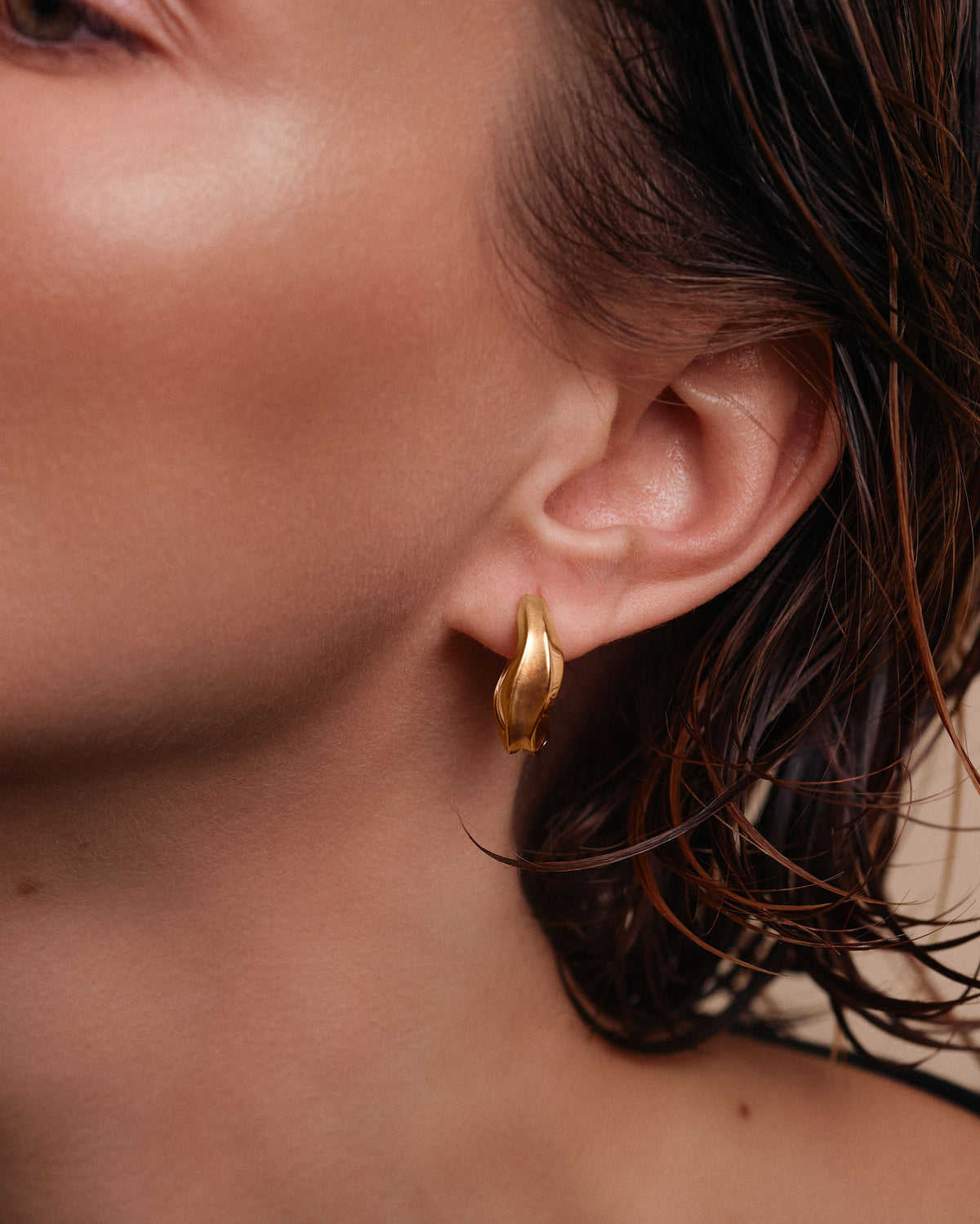 Zaha Hoops in Gold Vermeil