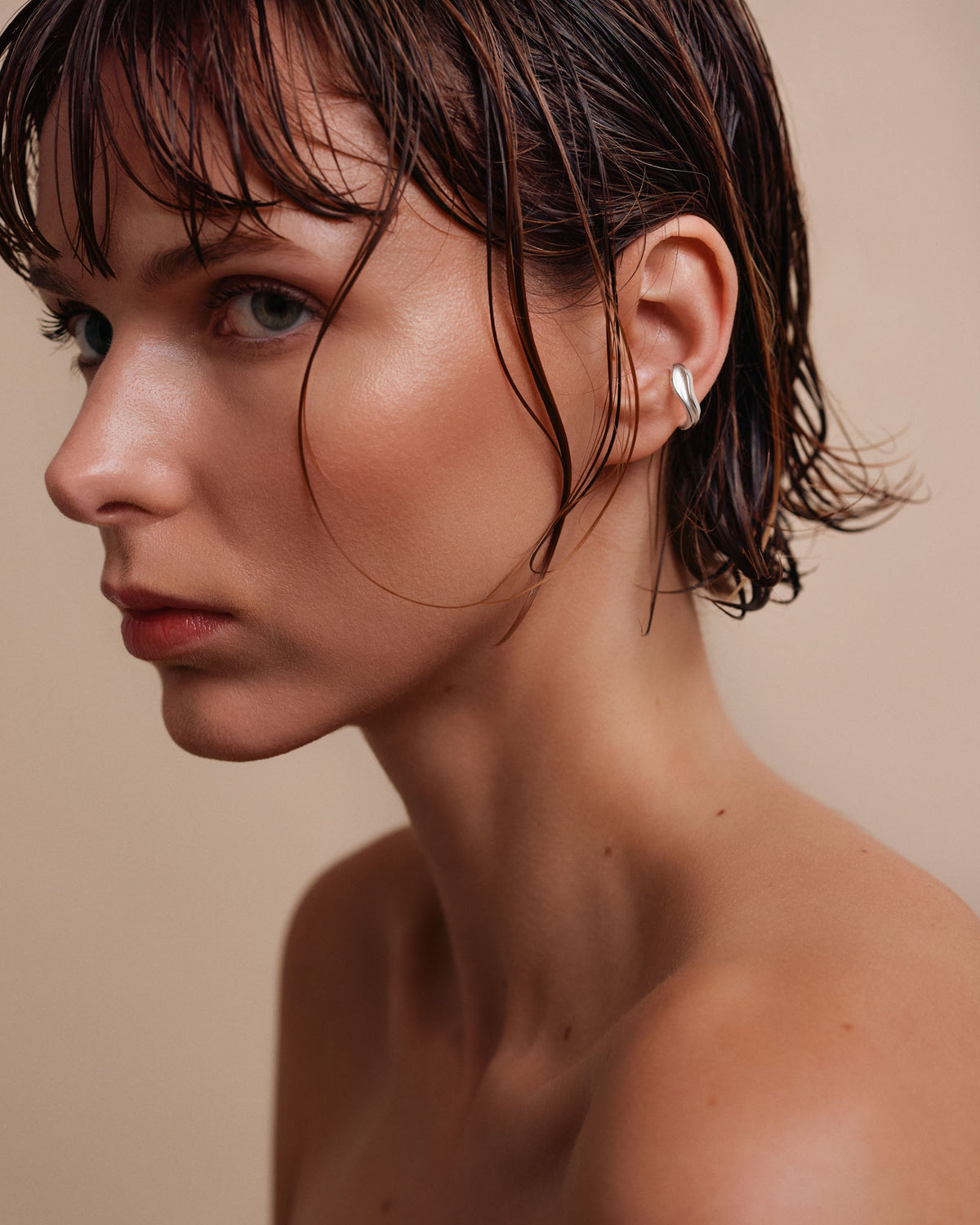 Zaha Ear cuff in Gold Vermeil