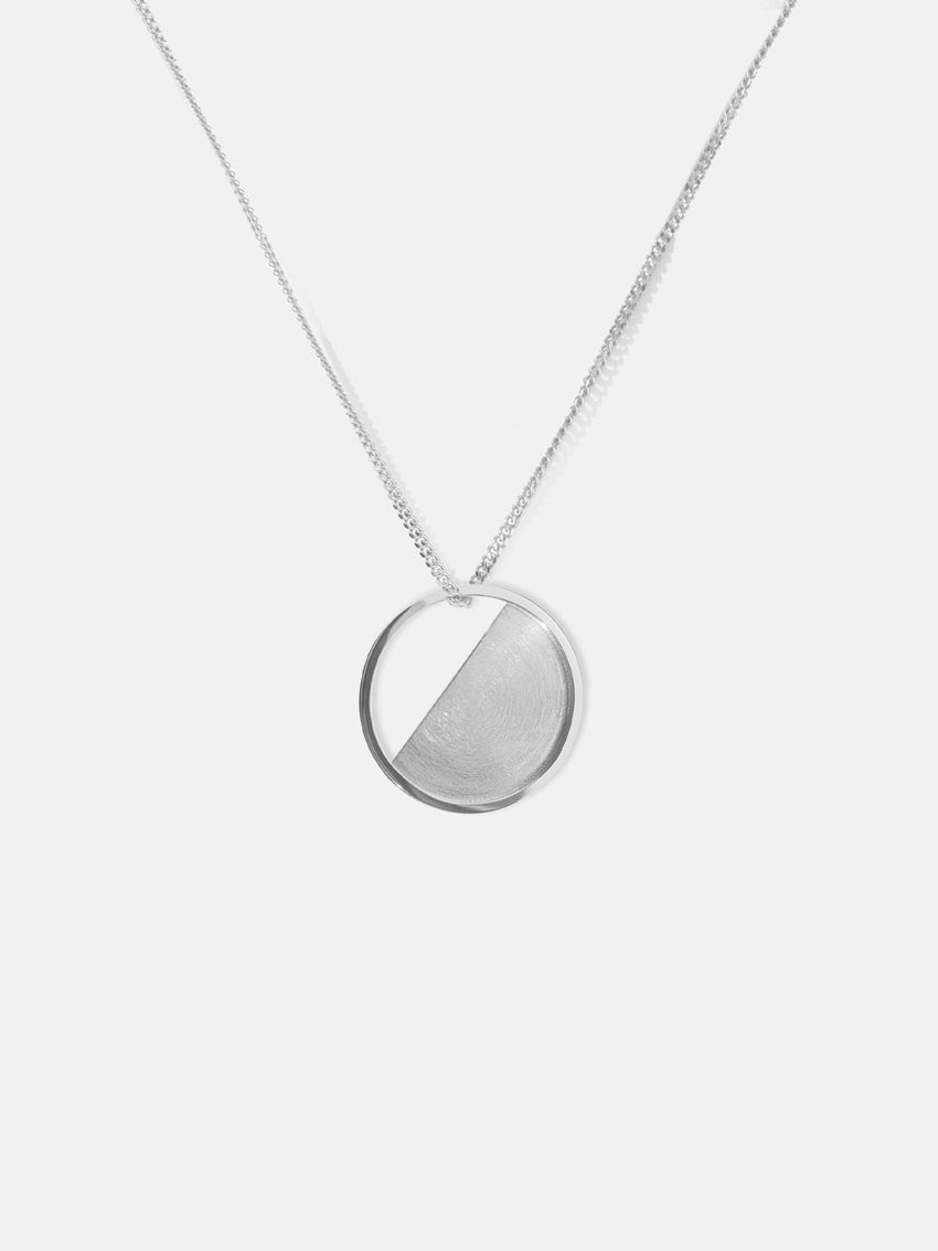 Circle Mini Necklace in Gold Vermeil