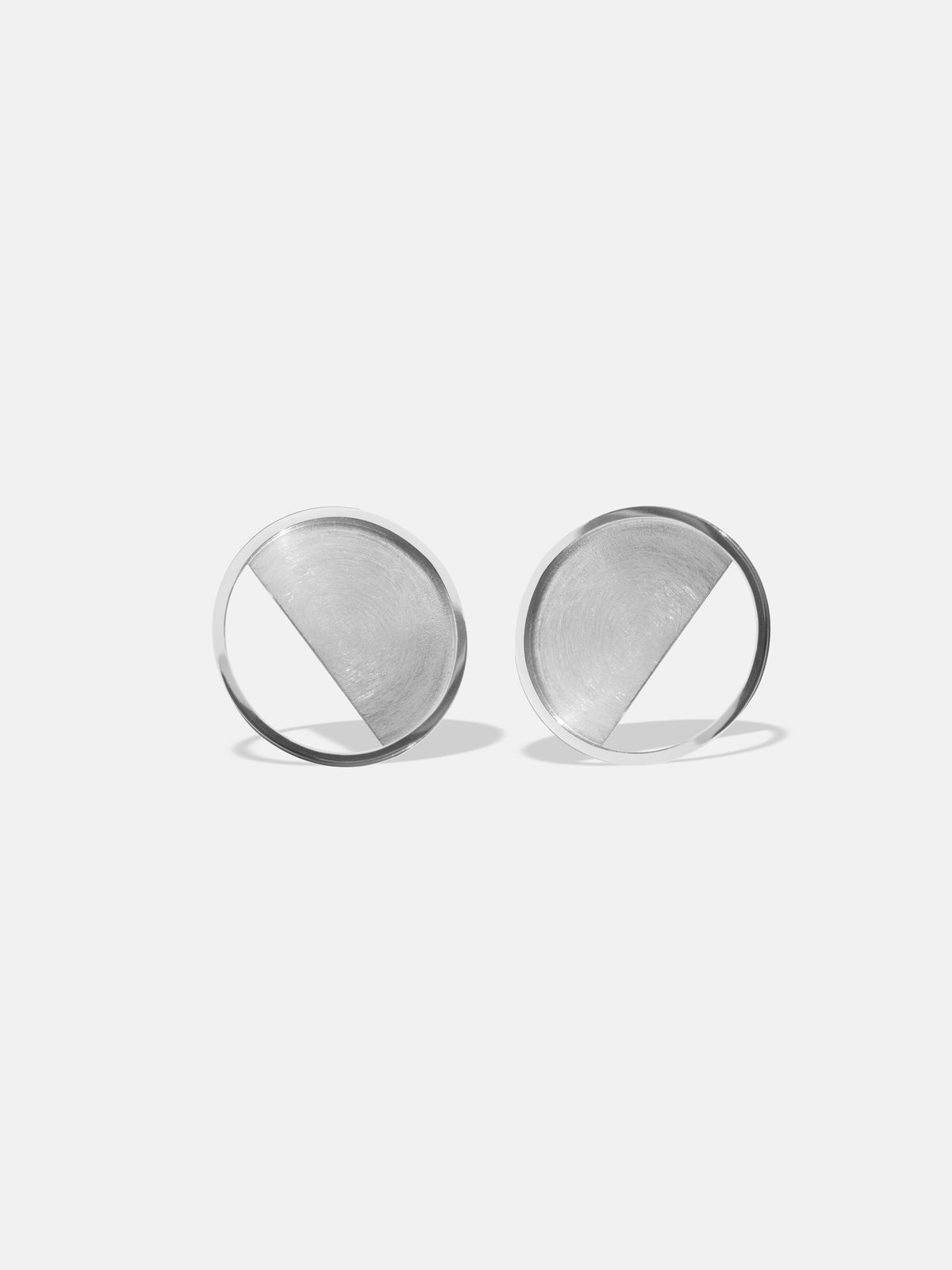 Circle Earrings M in Gold Vermeil